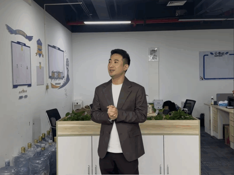 凝聚团队力量，擦亮九溪风光——浙投号环保公益徒步行