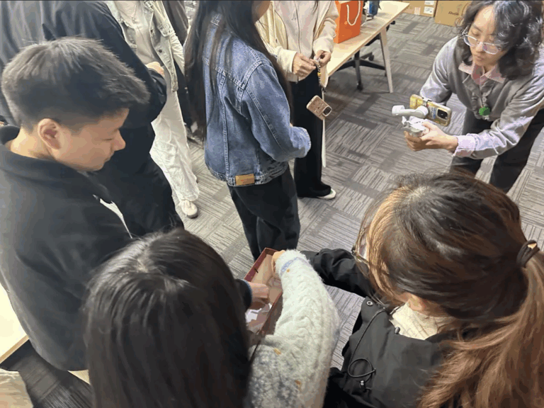 凝聚团队力量，擦亮九溪风光——浙投号环保公益徒步行